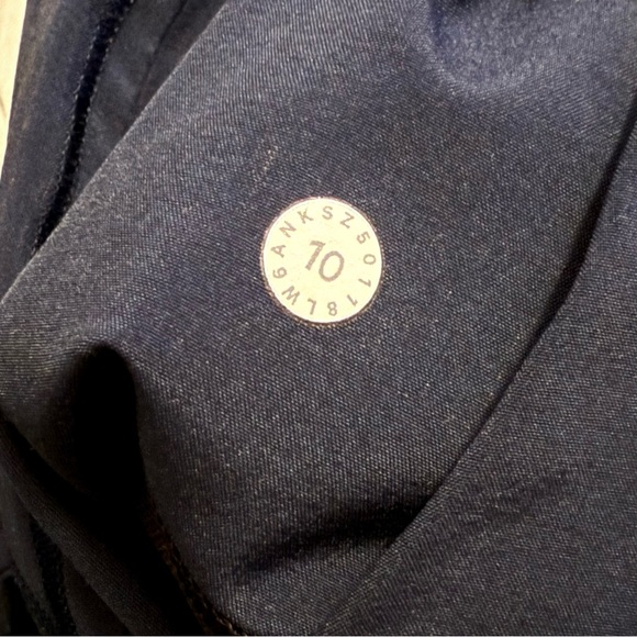 Lululemon Final Play Crop 23" Navy Size 10 - Picture 9 of 10